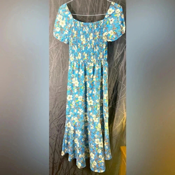 Monteau Los Angeles - Beautifully Vibrant Blue Floral  Medium Dress 🦋🌼 - Picture 5 of 15